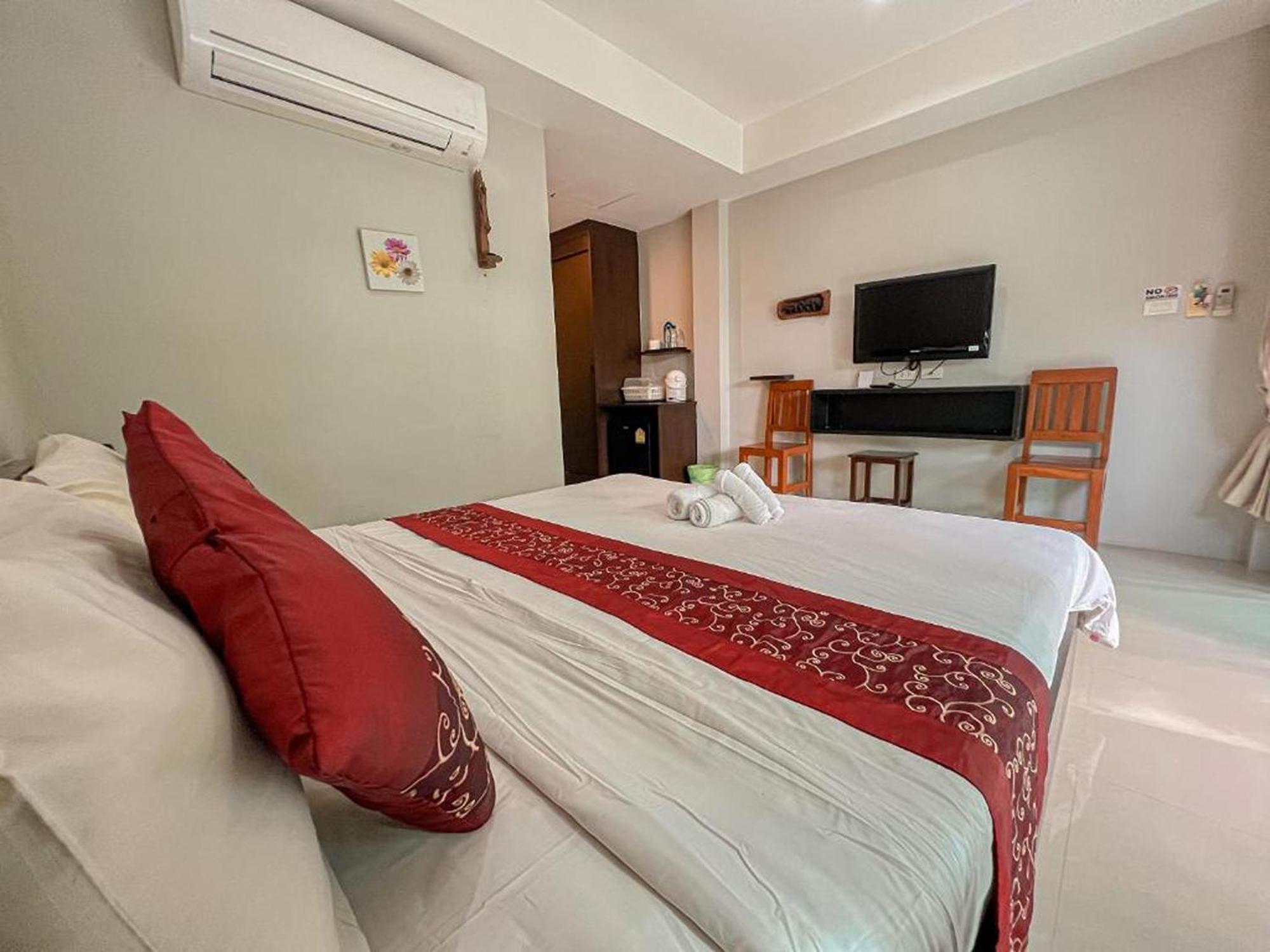 Naiyang Boutique Resort Ban Phak Chit Екстериор снимка