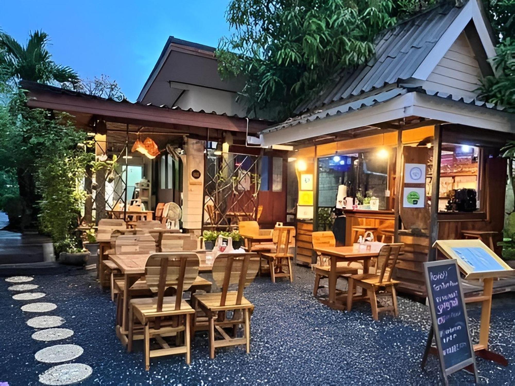 Naiyang Boutique Resort Ban Phak Chit Екстериор снимка