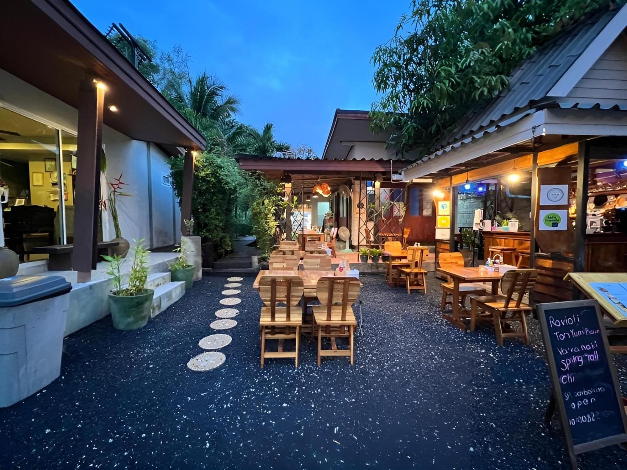 Naiyang Boutique Resort Ban Phak Chit Екстериор снимка