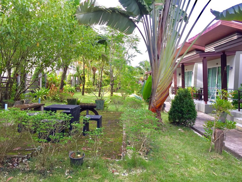 Naiyang Boutique Resort Ban Phak Chit Екстериор снимка