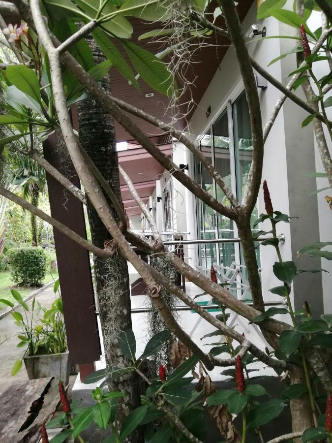 Naiyang Boutique Resort Ban Phak Chit Екстериор снимка