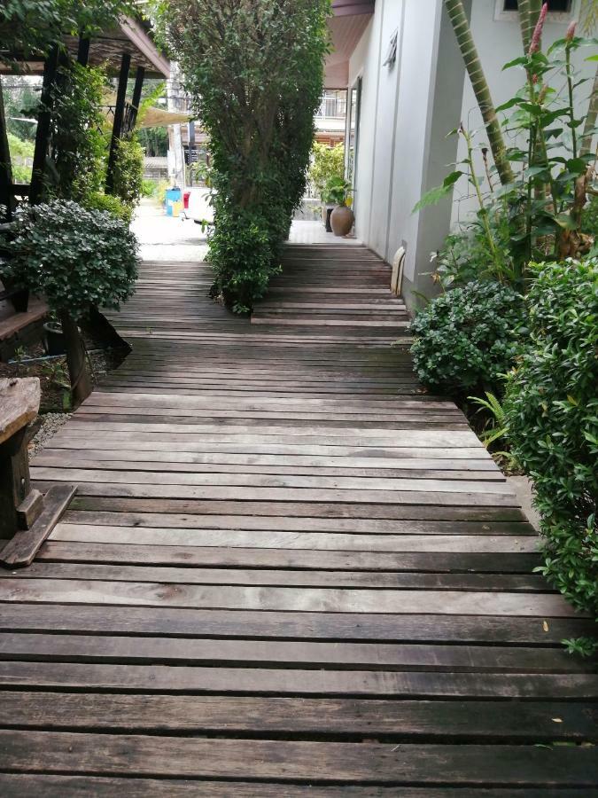 Naiyang Boutique Resort Ban Phak Chit Екстериор снимка